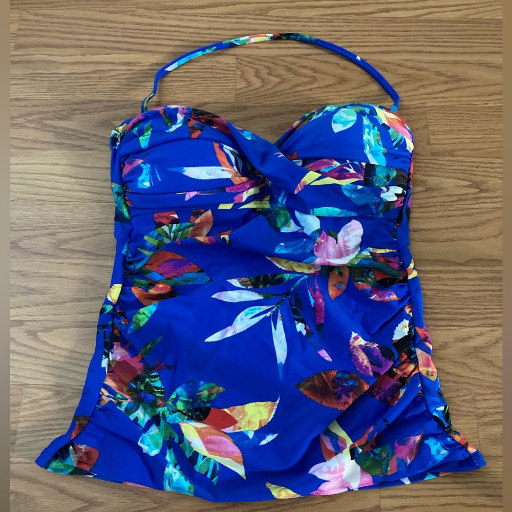 La Blanca Twist Halter Tankini Top